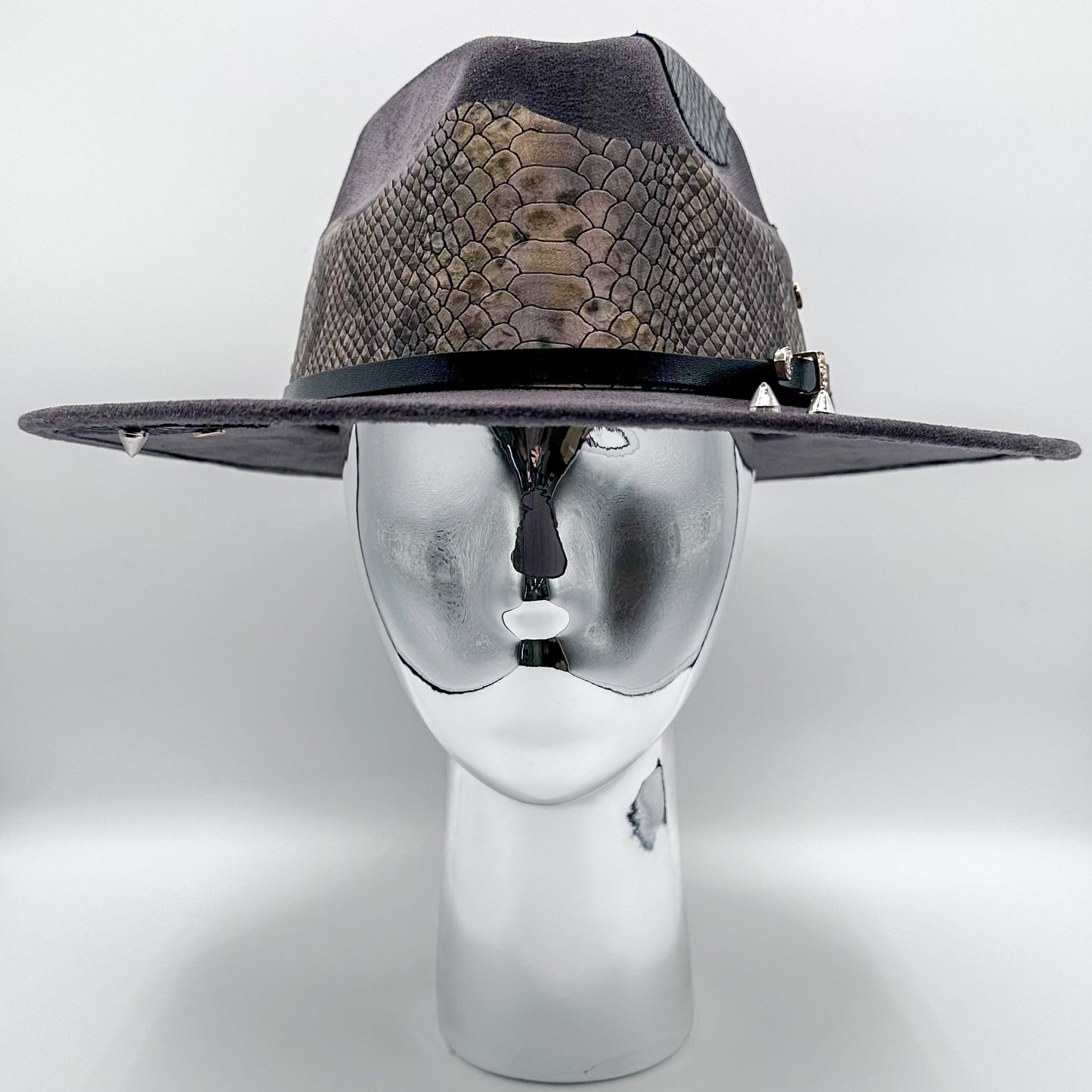 Boa & Buckle Wide Brim Hat - Charcoal